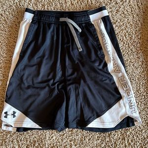 Boys youth small Under Armour shorts